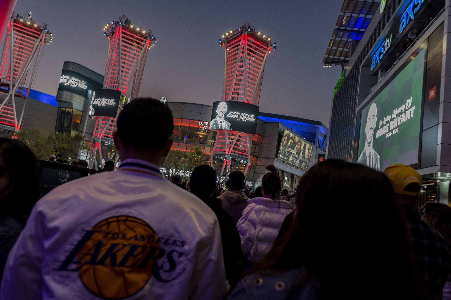 促使球队重 促使球队重