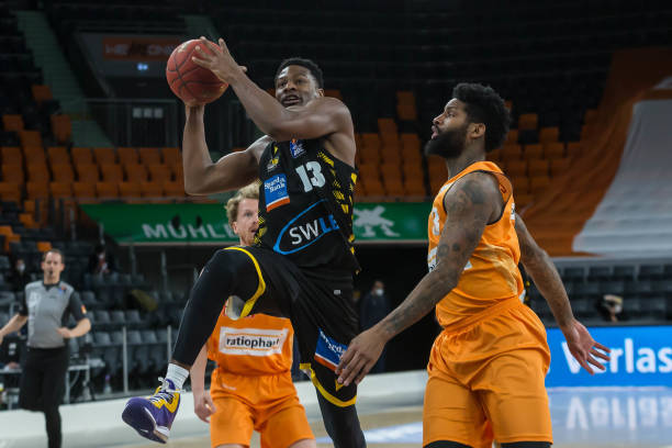 跑动能力与 跑动能力与